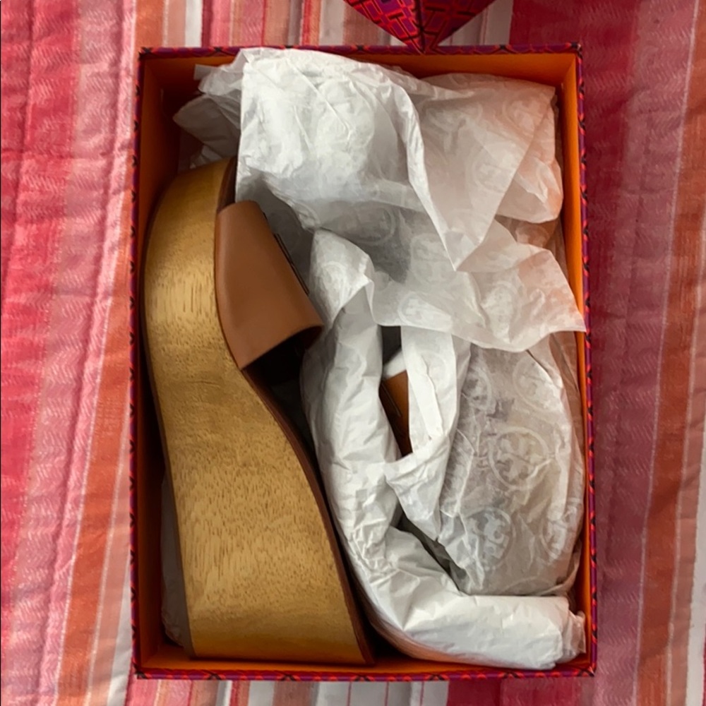 Tory Burch 80 mm Ines Wedge Slide
80 mm